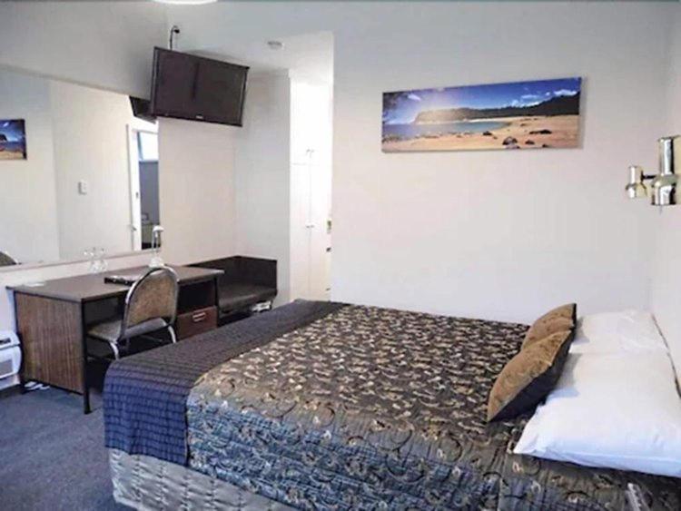 Westport Motor Hotel Bagian luar foto